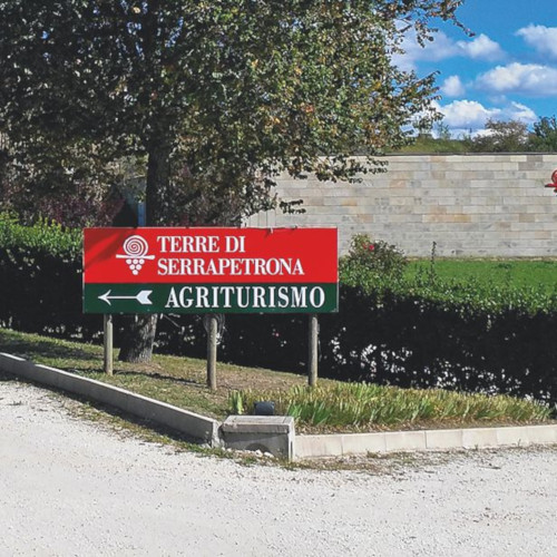 Terre di Serrapetrona 0
