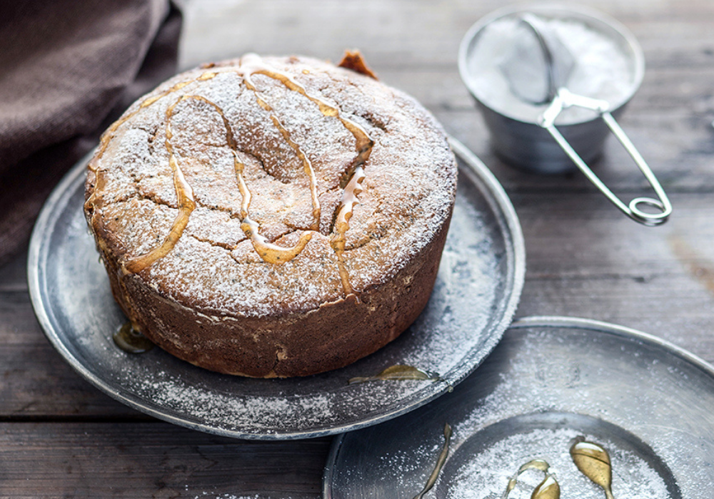 La ricetta della torta miele e zenzero: tutti i passaggi per realizzarla